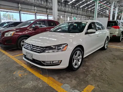 Volkswagen Passat Tiptronic Comfortline usado (2015) color Blanco financiado en mensualidades(enganche $68,500 mensualidades desde $4,800)