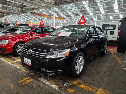 Volkswagen Passat DSG V6 usado (2015) color Negro precio $188,500