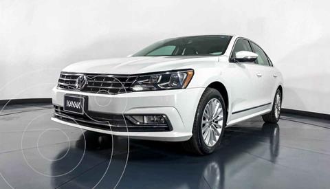 foto Volkswagen Passat Tiptronic Highline usado (2016) color Blanco precio $270,999