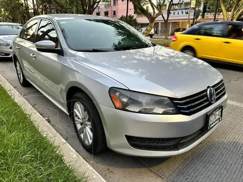 Volkswagen Passat Tiptronic Comfortline usado (2014) color Plata Reflex precio $189,000