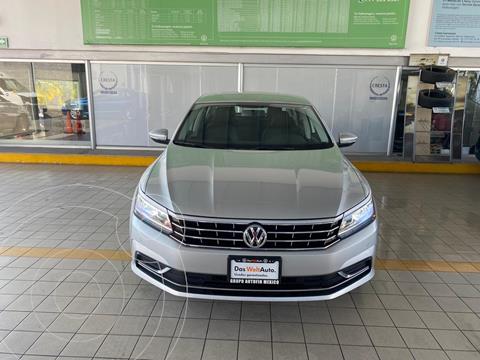 foto Volkswagen Passat Tiptronic Highline usado (2019) color Plata Reflex precio $384,900