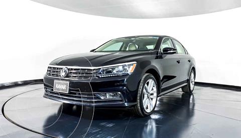 foto Volkswagen Passat GLX VR6 Aut usado (2017) color Azul precio $314,999