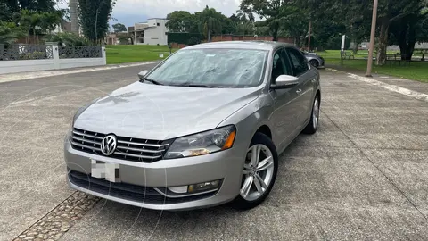 Volkswagen Passat DSG V6 usado (2012) color Gris Tungsteno precio $160,000