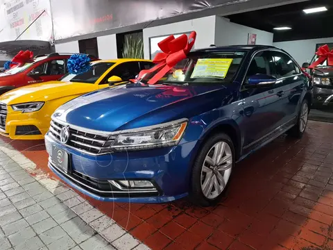 Volkswagen Passat Tiptronic Highline usado (2016) color Azul Noche financiado en mensualidades(enganche $59,000 mensualidades desde $5,300)