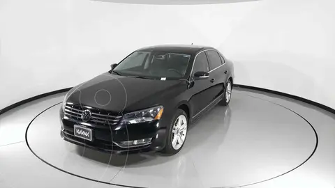 Volkswagen Passat GLX VR6 Aut usado (2014) color Negro precio $240,999