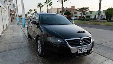 foto Volkswagen Passat 2.0L usado (2008) color Negro precio u$s8,200