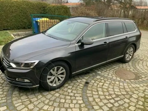 Volkswagen Passat Highline 2.0L Tiptronic Turbo usado (2019) color Negro precio u$s14.000