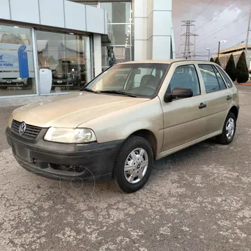 Volkswagen Pointer City 5P Dh Ac usado (2005) color Dorado precio $65,000