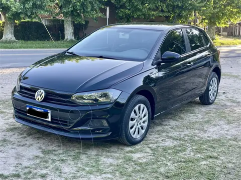 Volkswagen Polo 5P Trendline Aut usado (2018) color Negro precio $21.000.000