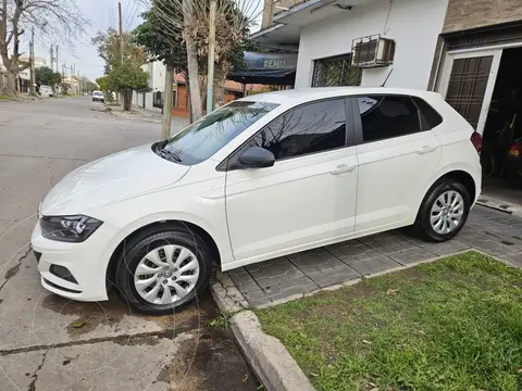 Volkswagen Polo 5P Trendline usado (2022) color Blanco financiado en cuotas(anticipo $2.500.000 cuotas desde $250.000)