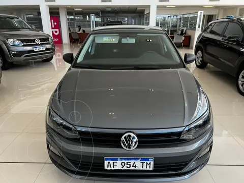 Volkswagen Polo 5P Trendline usado (2023) color Plata Tungsteno financiado en cuotas(anticipo $3.000.000)