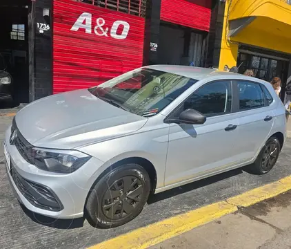 Volkswagen Polo 5P 1.6L Track MSi usado (2024) color Gris Platino financiado en cuotas(anticipo $3.000.000)