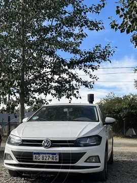 Volkswagen Polo 5P Comfortline usado (2018) color Blanco precio u$s15.500