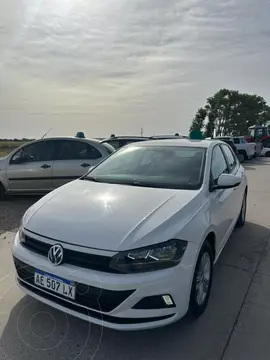 Volkswagen Polo 5P Trendline usado (2021) color Blanco financiado en cuotas(anticipo $1.600.000 cuotas desde $225.000)