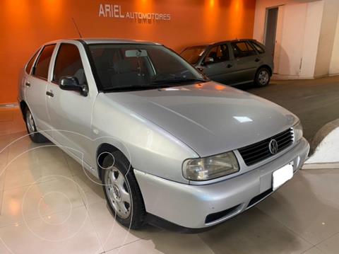 foto Volkswagen Polo 5P Trendline usado (2004) color Gris Claro precio $360.000