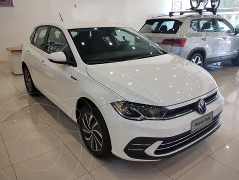 OfertaVolkswagen Polo 5P 1.0L Highline 170 TSi nuevo color Blanco Cristal precio $30.499.000