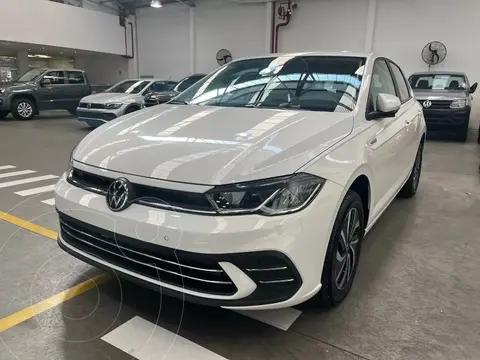 OfertaVolkswagen Polo 5P 1.0L Highline 170 TSi nuevo color Blanco Cristal precio $29.000.000