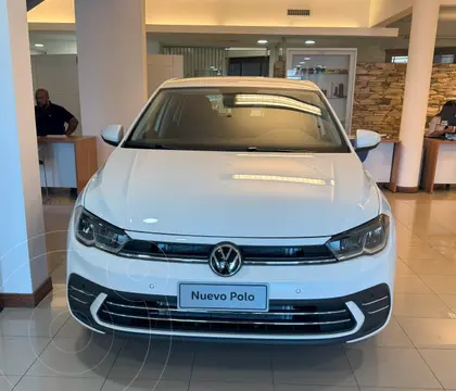 OfertaVolkswagen Polo 5P 1.0L Highline 170 TSi nuevo color Blanco Cristal precio $33.500.000