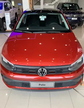 Volkswagen Polo 5P 1.6L Track MSi nuevo color Rojo financiado en cuotas(anticipo $1.700.000 cuotas desde $120.000)