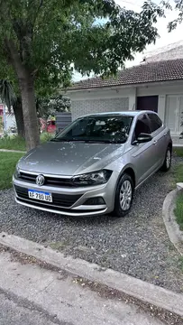 Volkswagen Polo 5P Trendline usado (2023) color Gris financiado en cuotas(anticipo $2.000.000 cuotas desde $225.000)