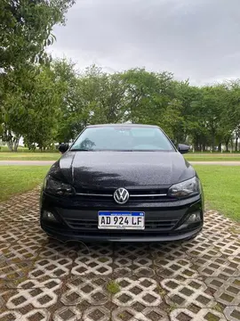 Volkswagen Polo 5P Comfortline usado (2019) color Negro financiado en cuotas(anticipo $1.600.000 cuotas desde $225.000)