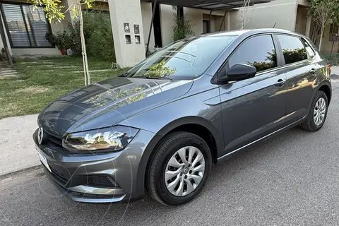 Volkswagen Polo 5P Trendline usado (2023) color Gris Platino precio u$s18.000