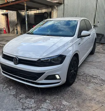Volkswagen Polo 5P Trendline usado (2018) color Blanco precio $18.500.000