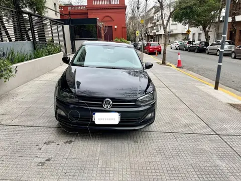 Volkswagen Polo 5P Comfortline Plus Aut usado (2020) color Negro financiado en cuotas(anticipo $4.000.000)