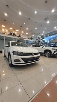 Volkswagen Polo 5P Highline Aut nuevo color A eleccion financiado en cuotas(anticipo $873.000 cuotas desde $32.000)