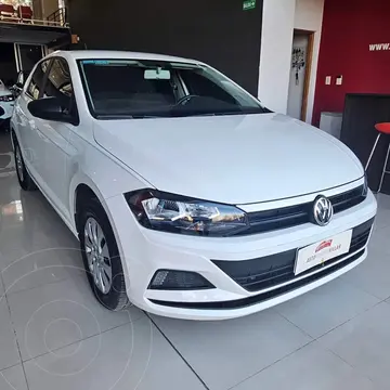 Volkswagen Polo 5P Trendline usado (2022) color Gris precio $22.800.000