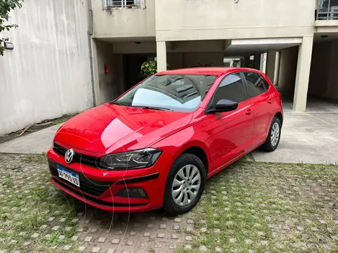 Volkswagen Polo 5P Trendline usado (2023) color Rojo financiado en cuotas(anticipo $2.500.000 cuotas desde $250.000)