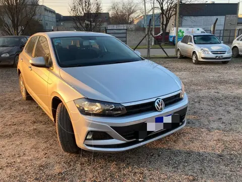 Volkswagen Polo 5P Comfortline Plus Aut usado (2021) color Plata financiado en cuotas(anticipo $3.475.000 cuotas desde $216.000)