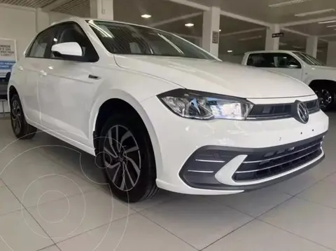 foto Volkswagen Polo 5P 1.0L Highline 170 TSi nuevo color Plata precio $34.000.000