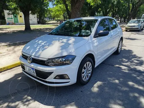 Volkswagen Polo 5P Trendline usado (2023) color Blanco Cristal financiado en cuotas(anticipo $5.000.000)