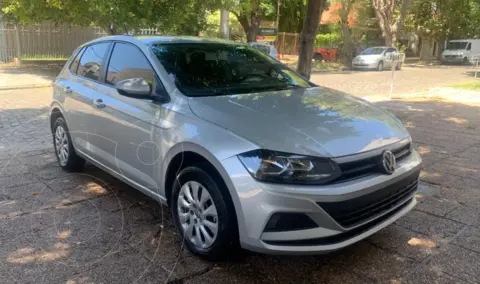 Volkswagen Polo 5P Trendline usado (2022) color Plata Tungsteno financiado en cuotas(anticipo $4.110.000)