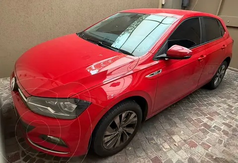Volkswagen Polo 5P Highline Aut usado (2019) color Rojo Tornado precio u$s17.500