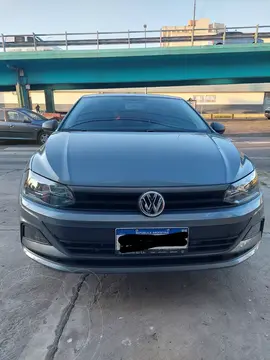 Volkswagen Polo 5P Trendline usado (2022) color Gris financiado en cuotas(anticipo $2.500.000 cuotas desde $215.000)