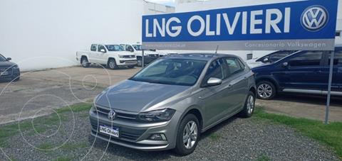 Volkswagen Polo 5P Comfortline usado (2018) color Plata Tungsteno precio $1.650.000