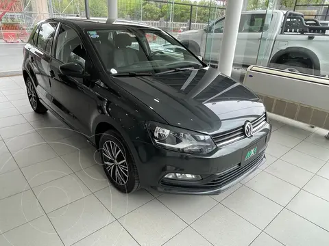 Volkswagen Polo Hatchback Allstar usado (2017) color Gris Carbono financiado en mensualidades(enganche $37,400 mensualidades desde $4,618)