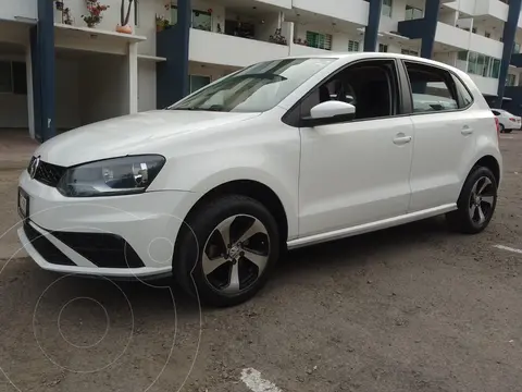 Volkswagen Polo Hatchback Startline usado (2022) color Blanco precio $220,000