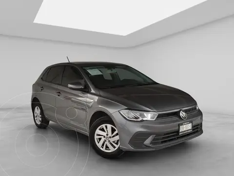 Volkswagen Polo Hatchback Comfortline usado (2024) color Gris precio $339,900