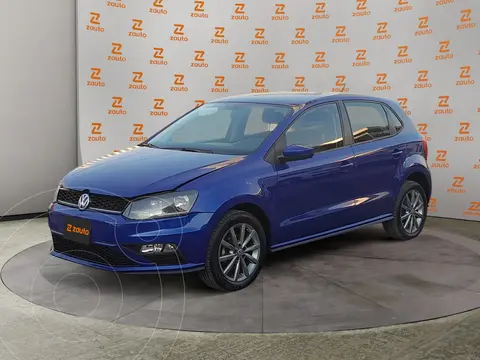 Volkswagen Polo Hatchback Comfortline Plus usado (2021) color Azul precio $240,000