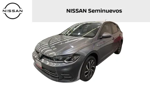 Volkswagen Polo Hatchback Highline usado (2024) color Gris precio $355,500