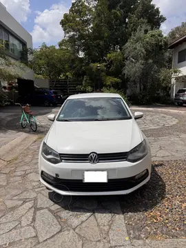 Volkswagen Polo Hatchback 1.2L TSI Aut usado (2018) color Blanco precio $180,000