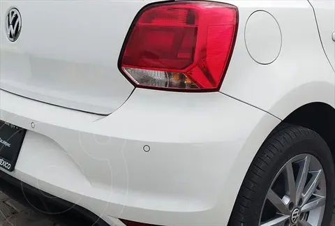 Volkswagen Polo Hatchback Comfortline Plus usado (2022) color Blanco precio $334,900