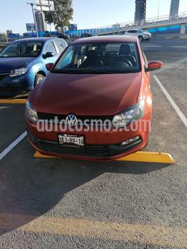 foto Volkswagen Polo Hatchback 1.6L usado (2015) color Naranja Cobre precio $135,000
