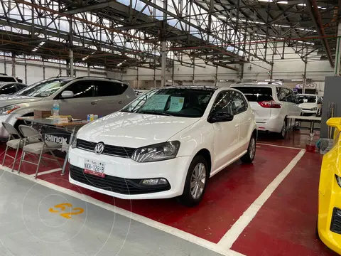 Volkswagen Polo Hatchback 1.6L usado (2018) color Blanco Candy financiado en mensualidades(enganche $47,500 mensualidades desde $4,900)