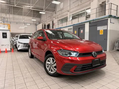 Volkswagen Polo Hatchback Comfortline usado (2024) color Rojo financiado en mensualidades(enganche $129,538 mensualidades desde $5,565)