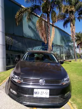 Volkswagen Polo Hatchback Comfortline Plus Tiptronic usado (2020) color Gris Carbono financiado en mensualidades(enganche $66,250 mensualidades desde $5,637)