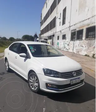 Volkswagen Polo Comfortline usado (2017) color Blanco precio $8.550.000